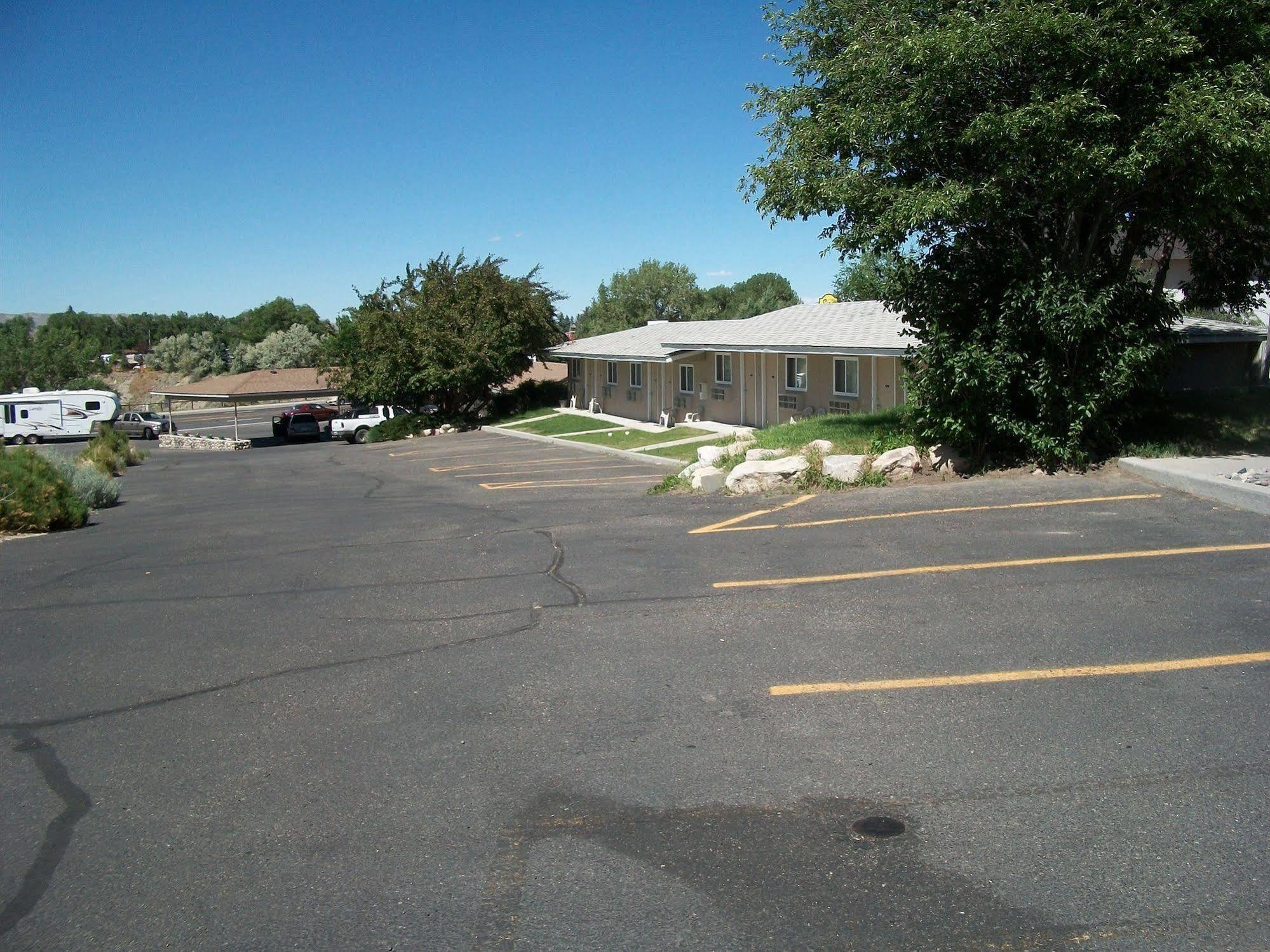 A Wyoming Inn Cody Exterior photo